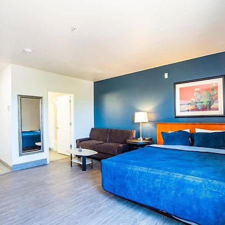 Vistas 107- Modern Studio Sleeps 3 With Style Sierra Vista Exterior photo