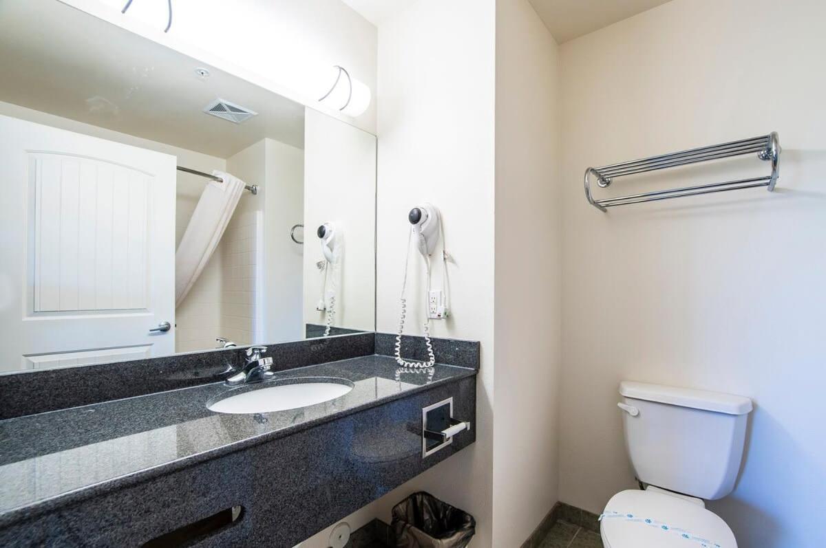 Vistas 107- Modern Studio Sleeps 3 With Style Sierra Vista Exterior photo