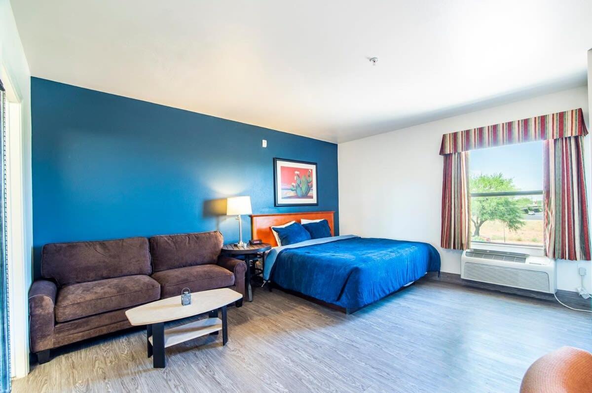 Vistas 107- Modern Studio Sleeps 3 With Style Sierra Vista Exterior photo