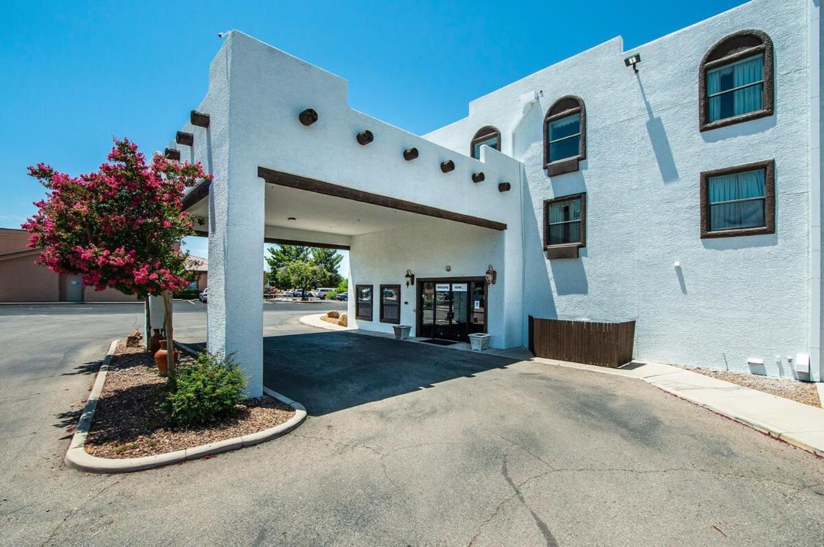 Vistas 107- Modern Studio Sleeps 3 With Style Sierra Vista Exterior photo